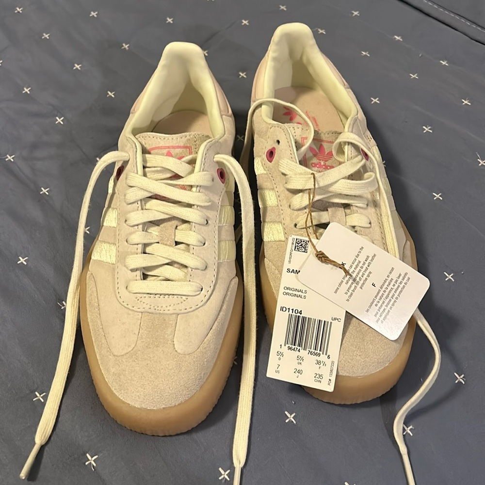 Adidas Women’s Sambae Valentines Day 2024